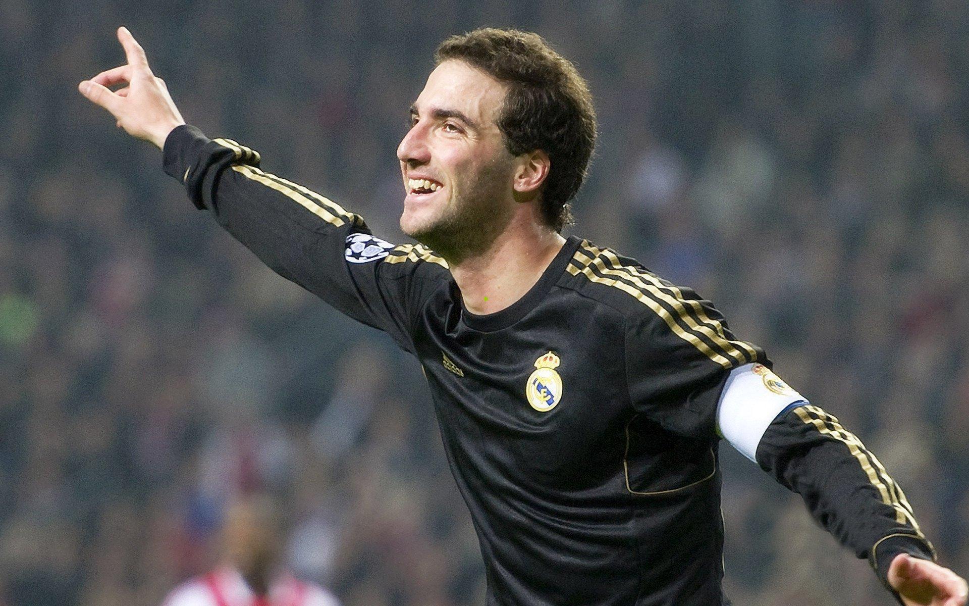 佩雷拉换人决策成逆转关键,两将频繁突破零成功拖累球队前行